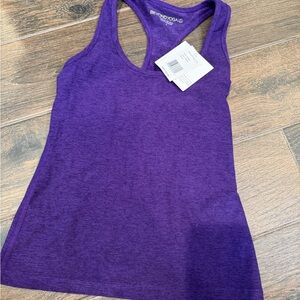 NEW WITH TAGS Beyond Yoga Purple Fitted Tank Top